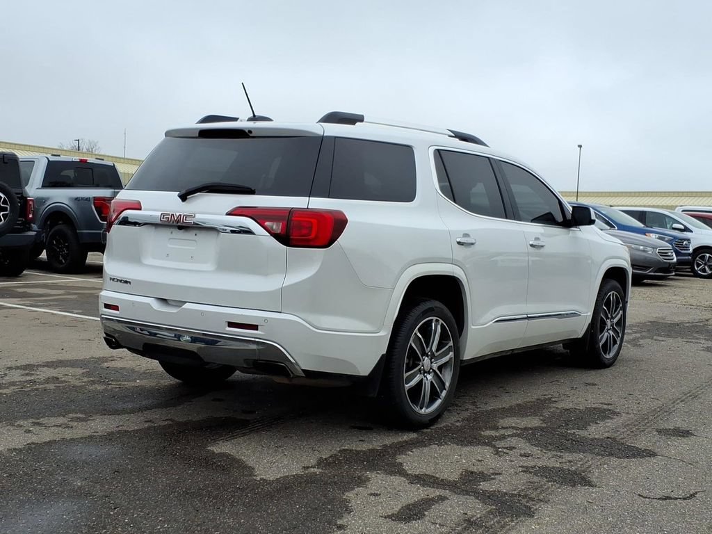 Used 2019 GMC Acadia Denali w/ Technology Package AWD/4WD image 5