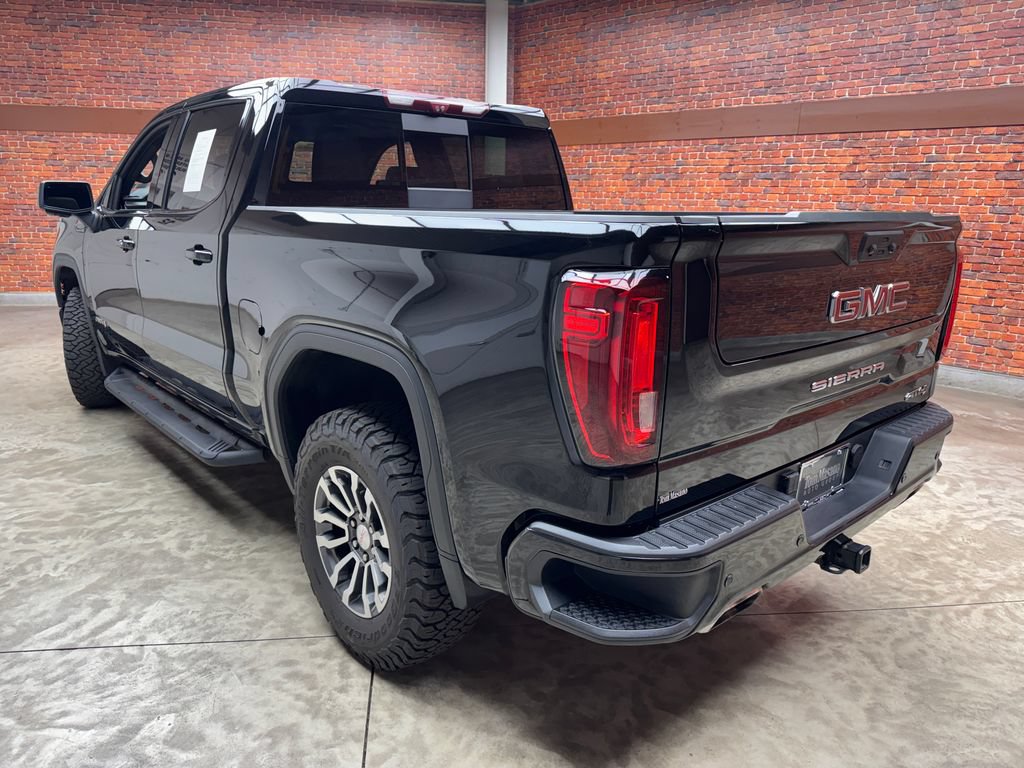 Used 2023 GMC Sierra 1500 AT4 w/ AT4 Premium Package AWD/4WD image 2