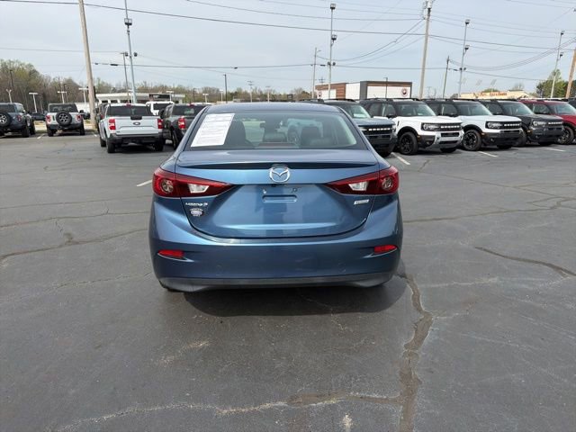 Used 2018 MAZDA MAZDA3 Touring image 4