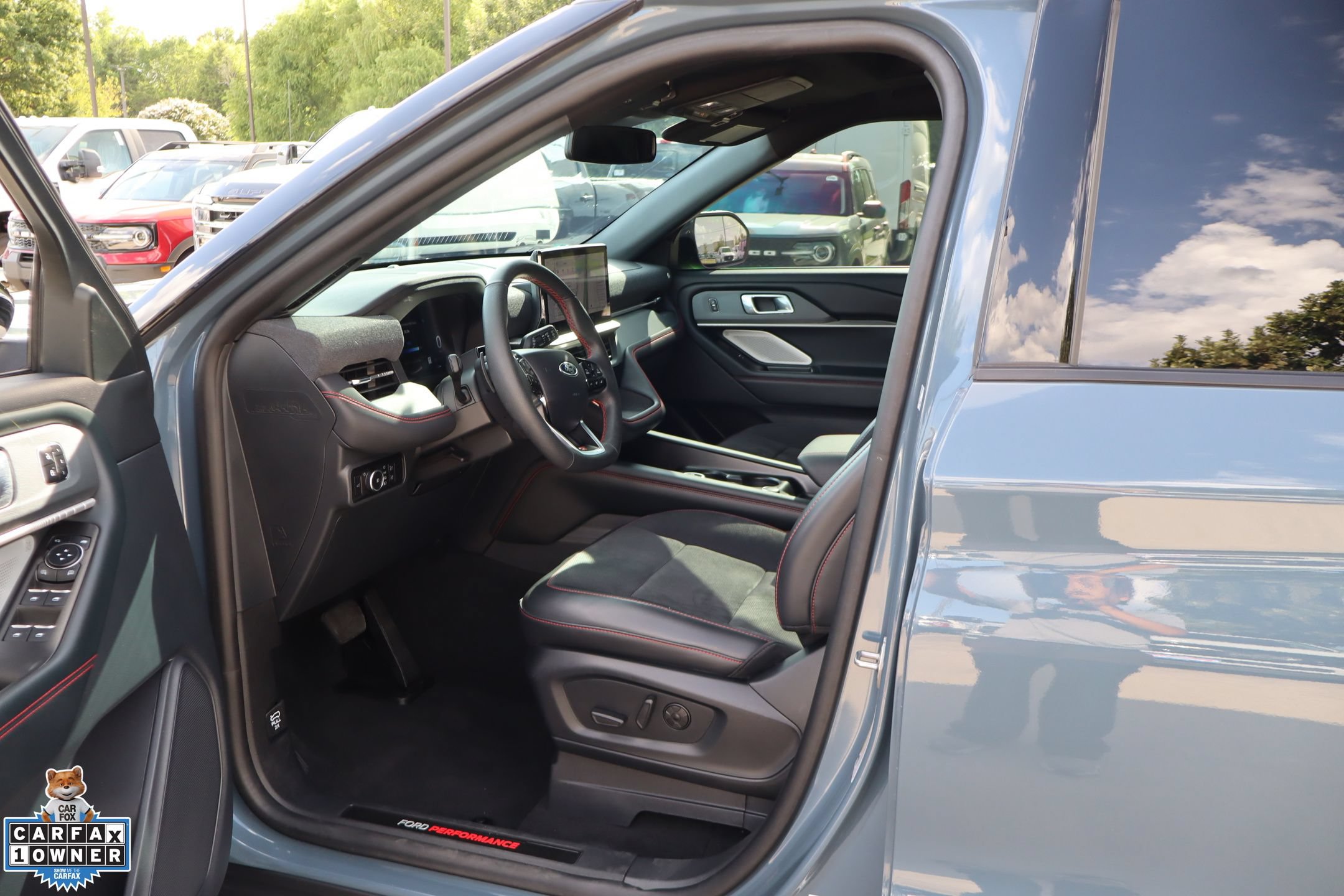 Certified 2026 Ford Explorer ST w/ Sun And Sound Package AWD/4WD image 24