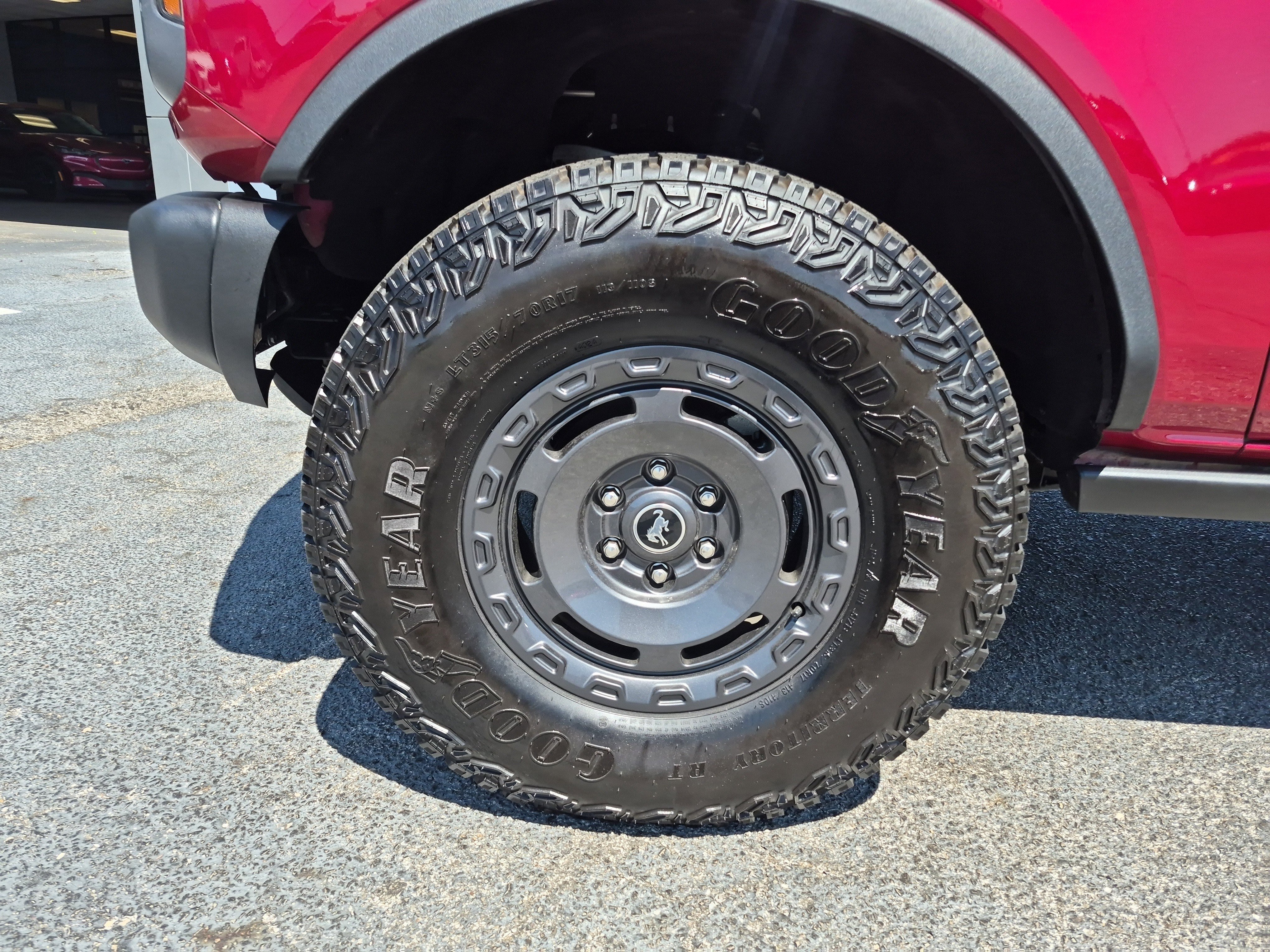 Certified 2025 Ford Bronco Badlands w/ Sasquatch Package AWD/4WD image 9