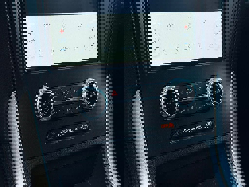 Certified 2022 Ford Edge SEL w/ Convenience Package image 17