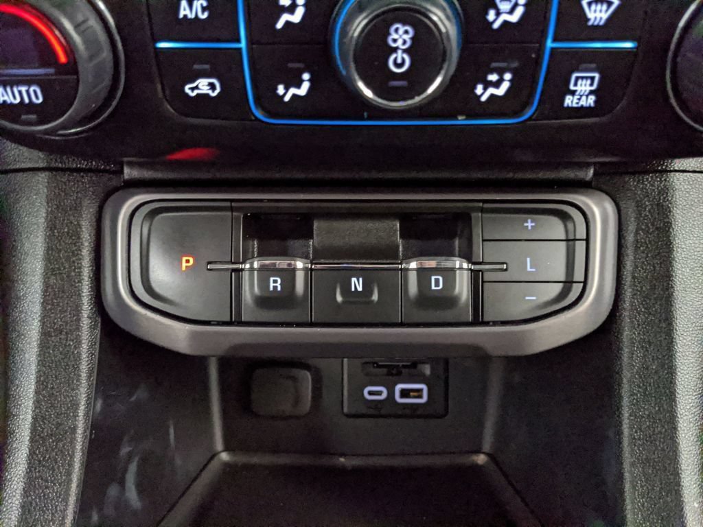 Used 2023 GMC Acadia AT4 w/ Technology Package AWD/4WD image 9