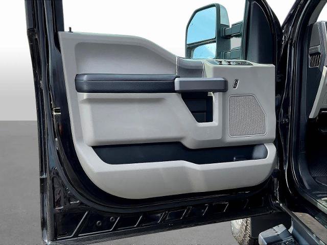 Certified 2020 Ford F250 XLT w/ XLT Premium Package AWD/4WD image 22