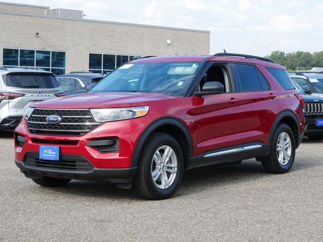 Certified 2022 Ford Explorer XLT w/ Class IV Trailer Tow Package image 8