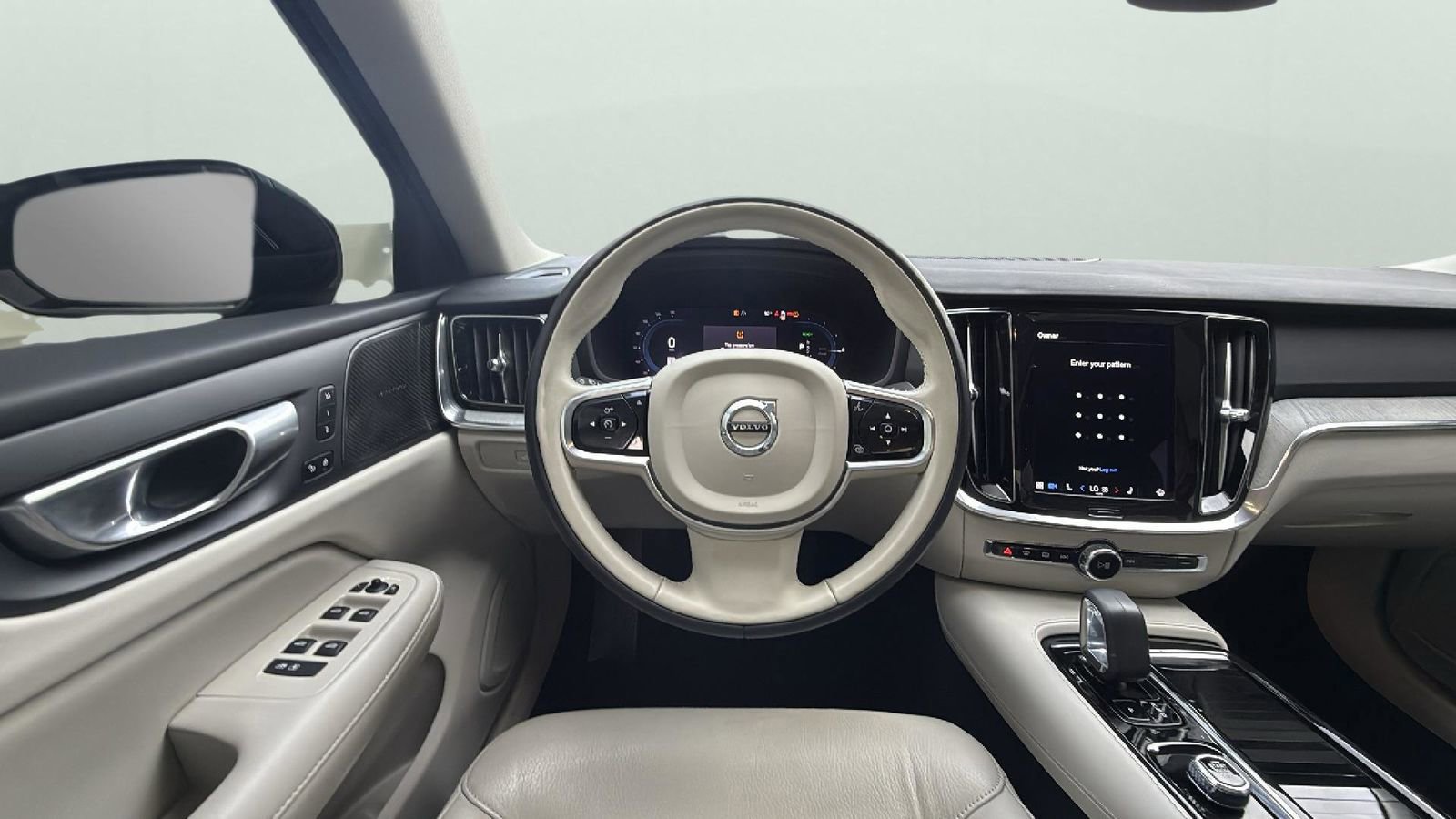 Used 2024 Volvo S60 T8 Plus image 13