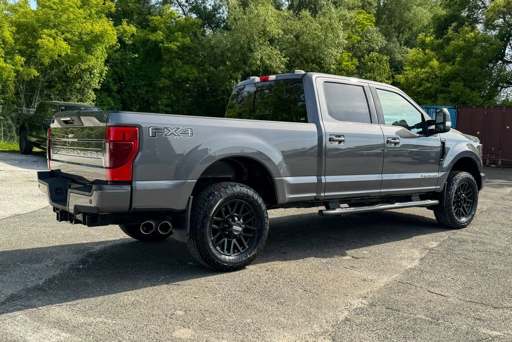 Certified 2022 Ford F350 Lariat w/ Black Appearance Package AWD/4WD image 3