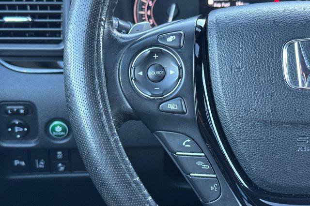 Used 2018 Honda Pilot Touring image 29