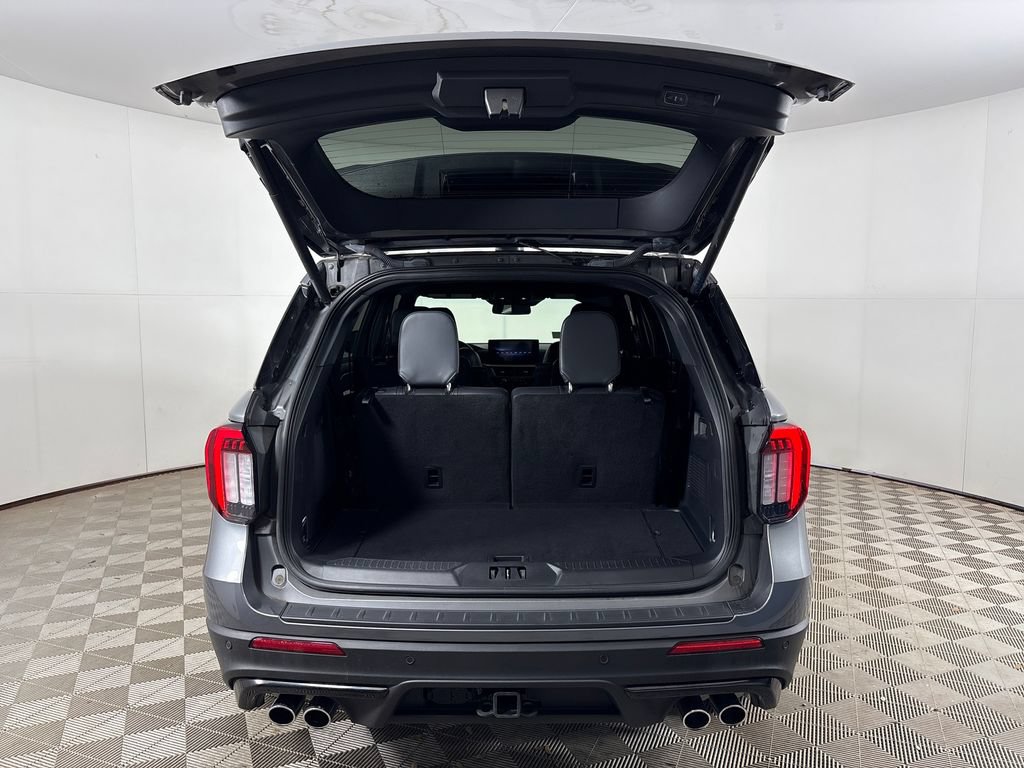Certified 2025 Ford Explorer ST AWD/4WD image 19