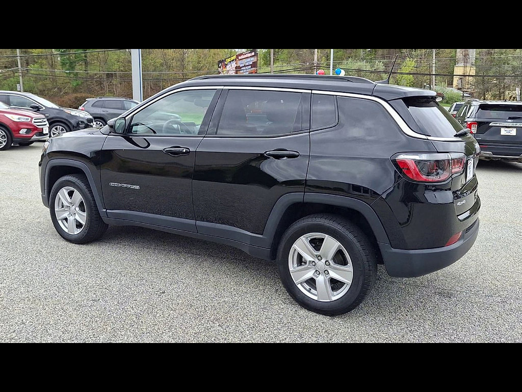 Used 2022 Jeep Compass Latitude AWD/4WD image 6