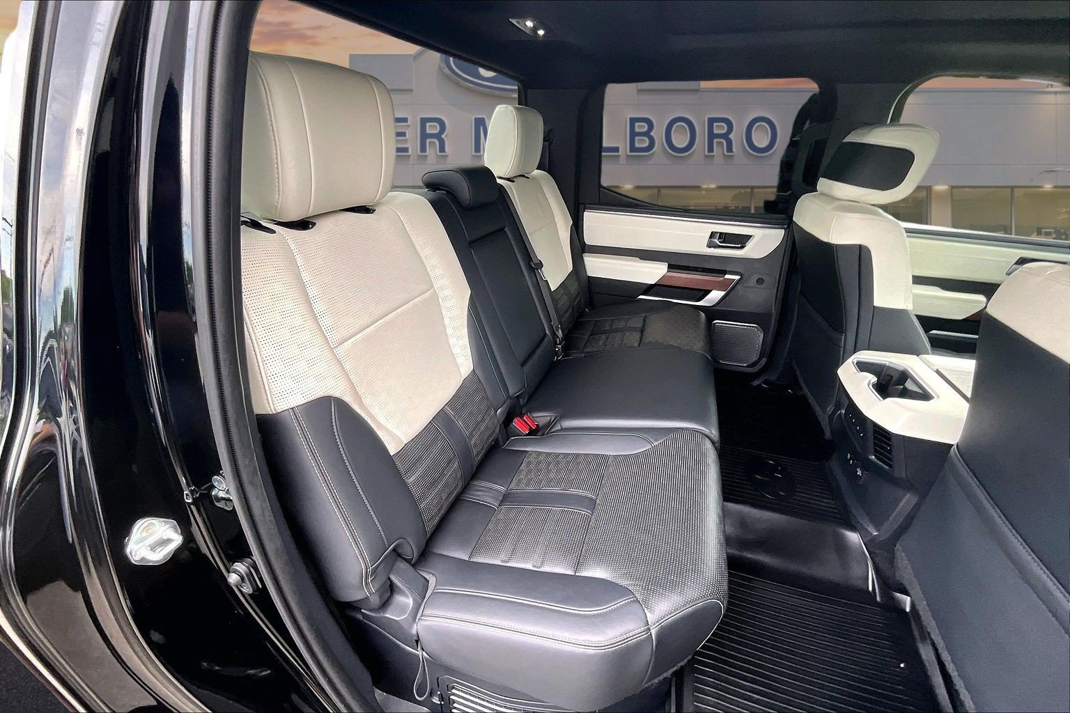 Used 2024 Toyota Tundra Capstone AWD/4WD image 28