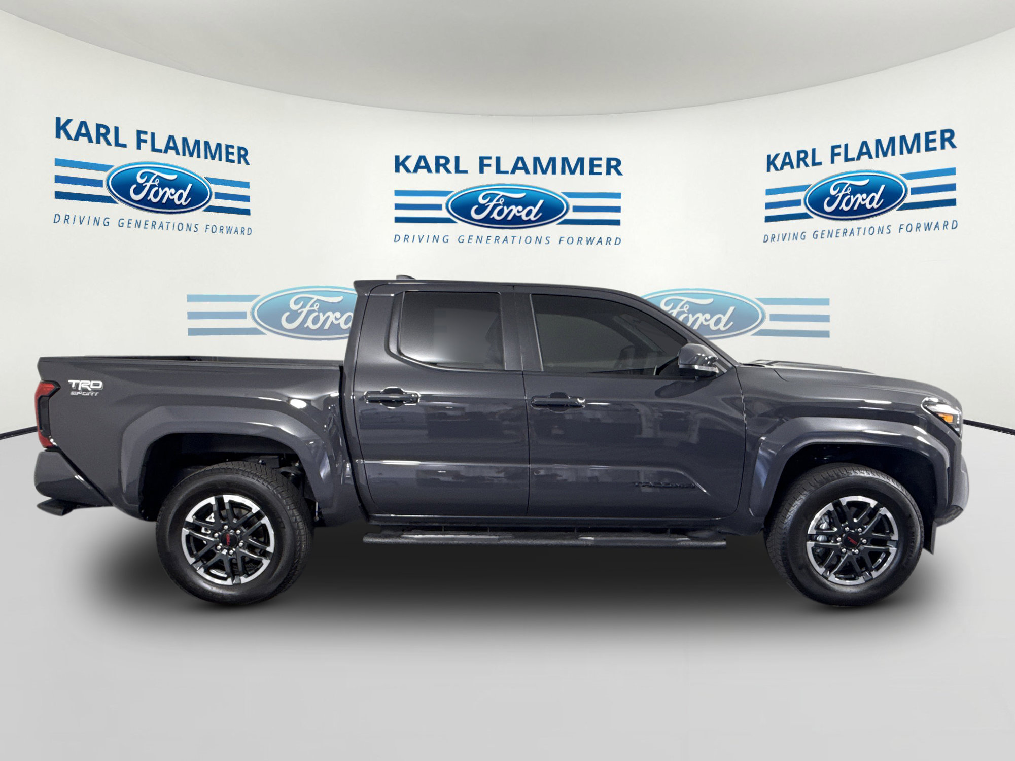 Used 2025 Toyota Tacoma TRD Sport RWD image 2