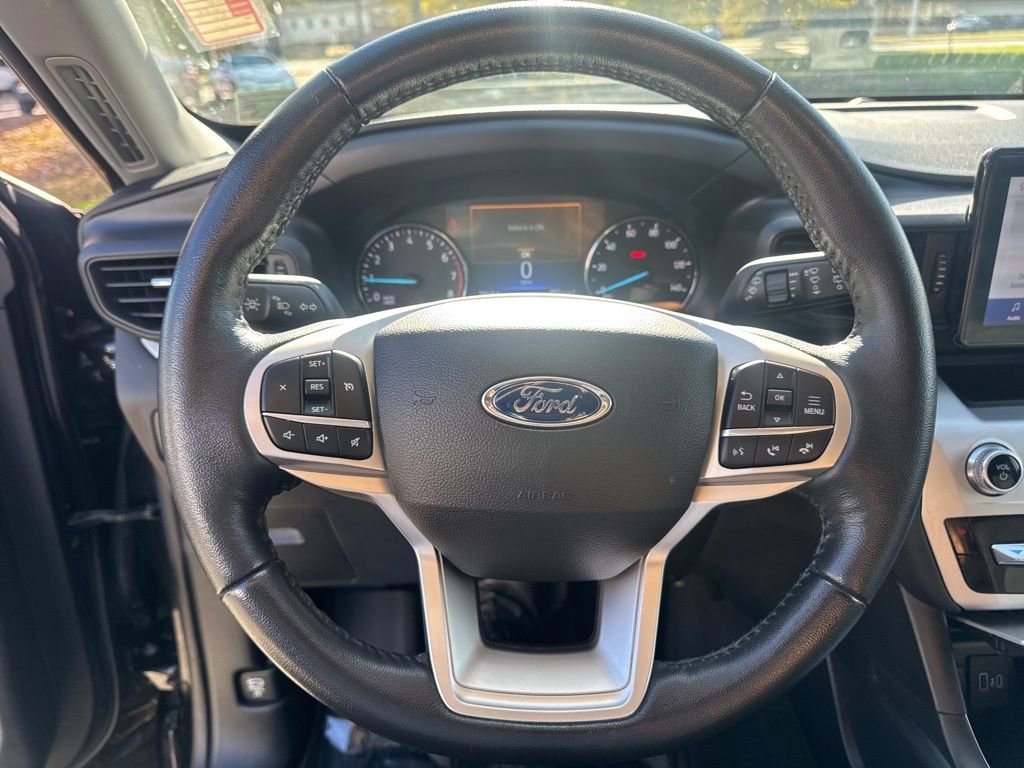 Certified 2022 Ford Explorer XLT image 23