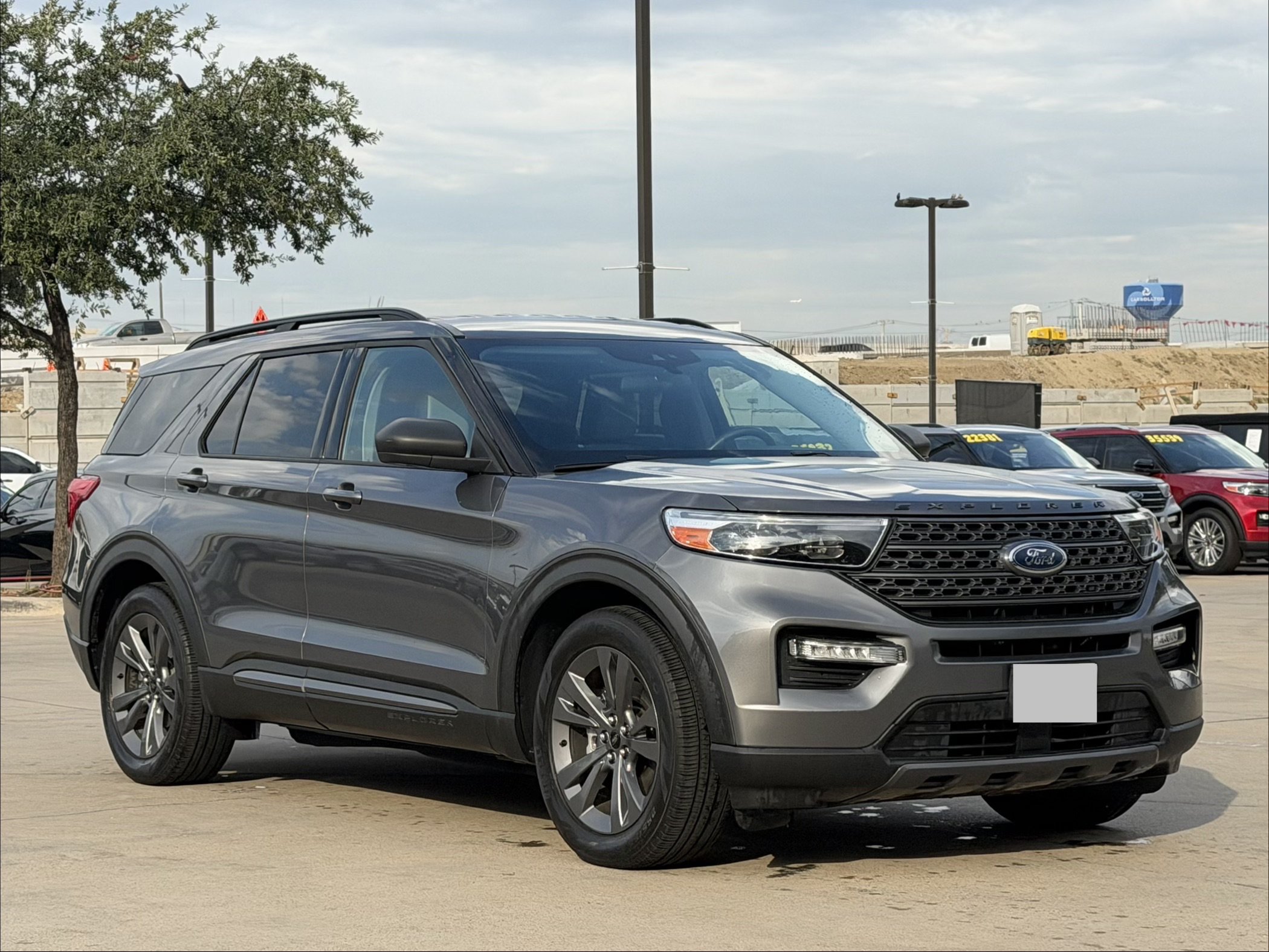 Certified 2021 Ford Explorer XLT w/ Equipment Group 202A RWD image 2