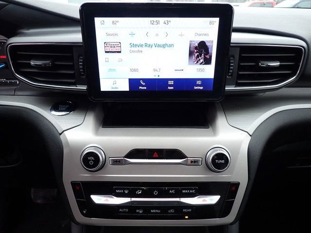 Certified 2023 Ford Explorer XLT w/ Equipment Group 202A AWD/4WD image 29