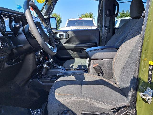 Used 2024 Jeep Wrangler Unlimited Sahara AWD/4WD image 14