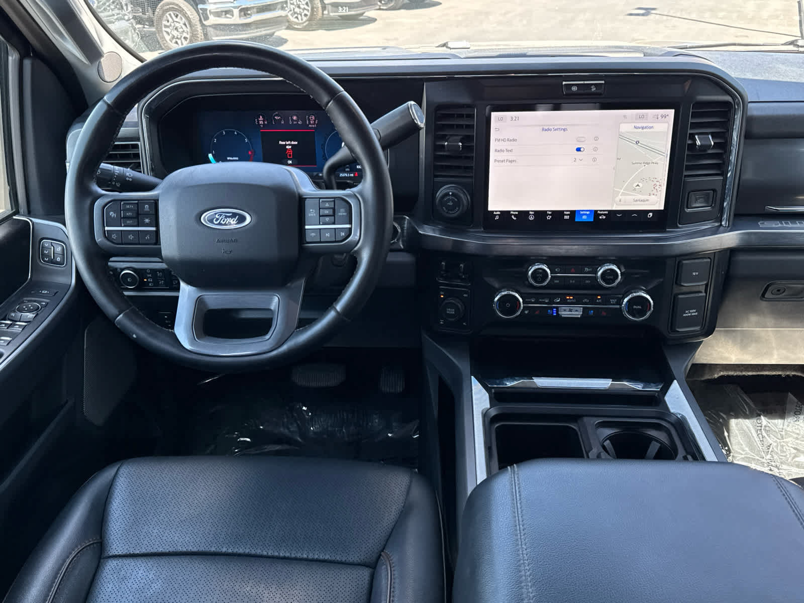 Certified 2025 Ford F350 Lariat w/ Lariat Ultimate Package AWD/4WD image 23