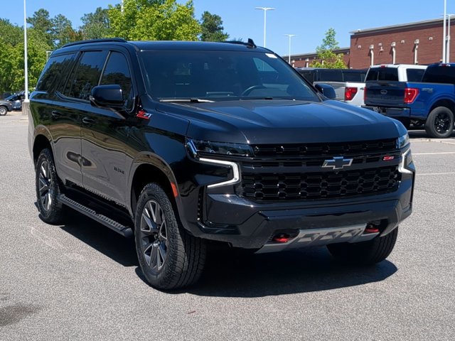 Used 2023 Chevrolet Tahoe Z71 w/ Luxury Package AWD/4WD image 1