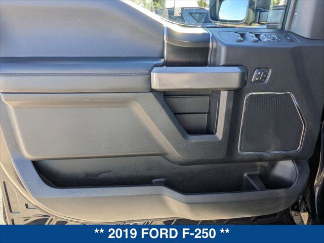 Certified 2019 Ford F250 Platinum w/ Platinum Ultimate Package image 10
