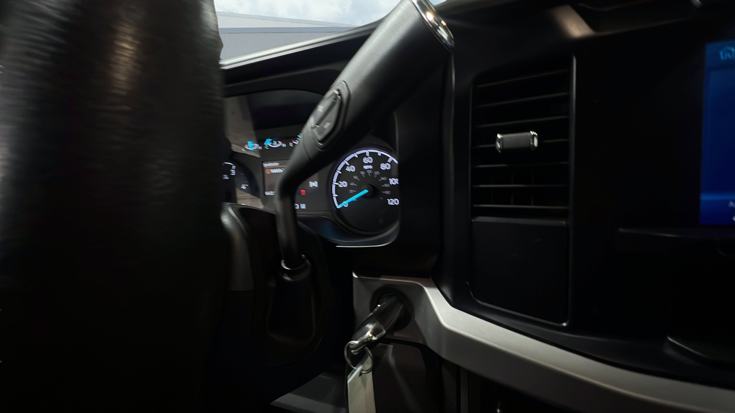 Certified 2023 Ford F350 XLT w/ FX4 Off-Road Package image 12