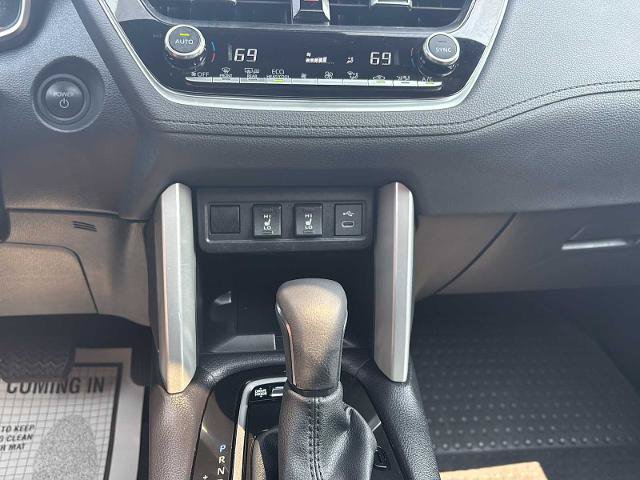 Used 2024 Toyota Corolla Cross AWD Hybrid image 15