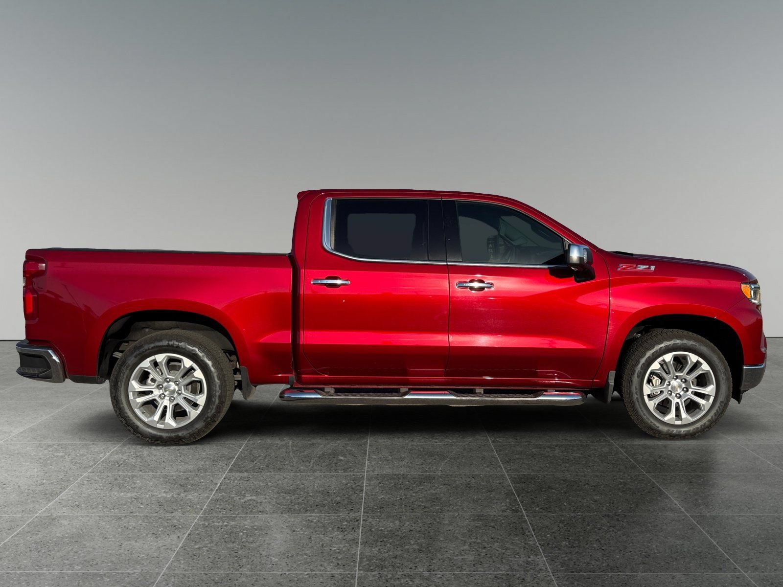 Used 2025 Chevrolet Silverado 1500 LTZ w/ Z71 Off-Road Package AWD/4WD image 8