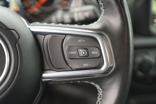 Used 2022 Jeep Wrangler Unlimited Sahara w/ Cold Weather Group AWD/4WD image 23