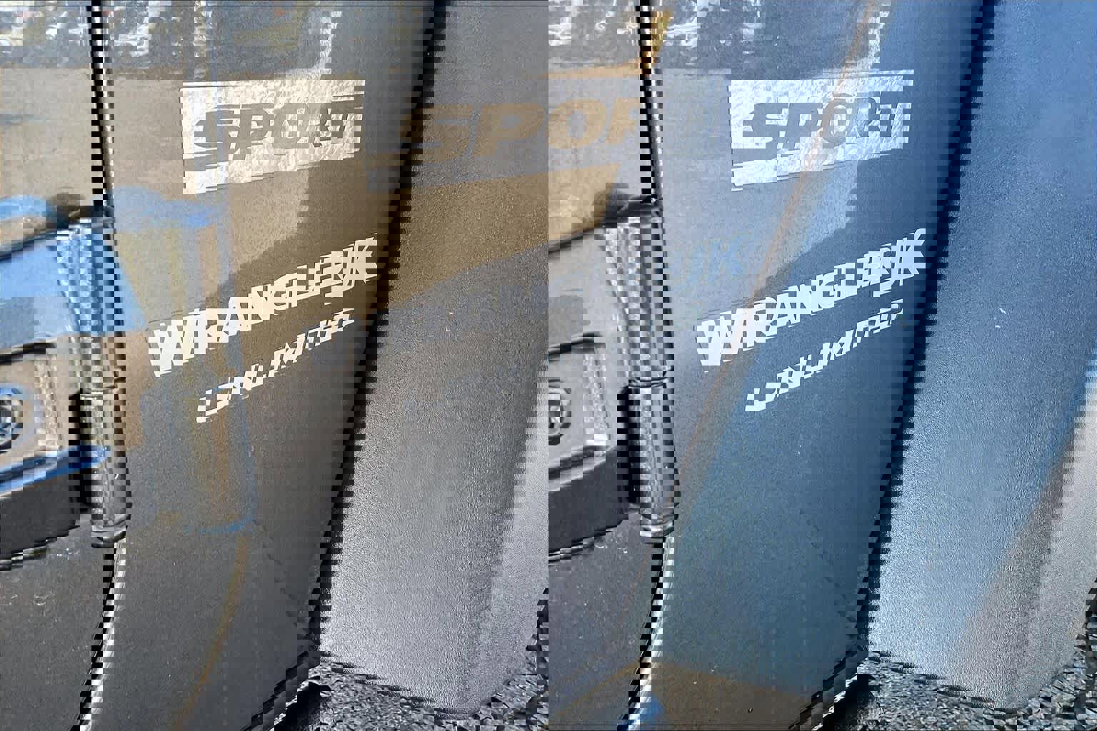 Used 2018 Jeep Wrangler Unlimited Sport S image 12