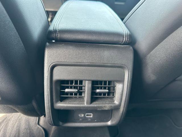 Used 2022 Cadillac XT4 Premium Luxury w/ Safety Alert Package image 18