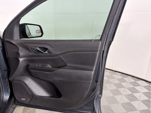 Used 2020 GMC Acadia SLT w/ Premium Package FWD image 36