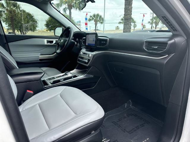 Certified 2021 Ford Explorer XLT w/ Equipment Group 202A RWD image 25