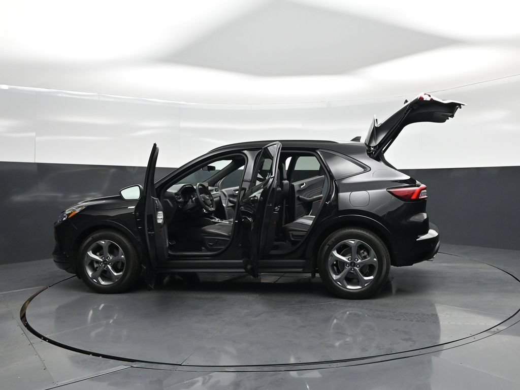 Certified 2023 Ford Escape ST-Line w/ Tech Pack #1 FWD image 36