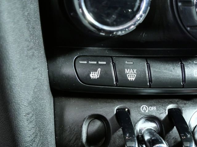 Used 2019 MINI Cooper 4-Door Hardtop image 22