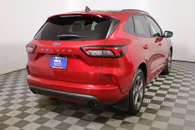 Certified 2023 Ford Escape ST-Line w/ Tech Pack #1 AWD/4WD image 5