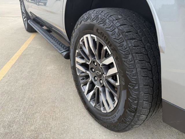Used 2025 Chevrolet Tahoe Z71 AWD/4WD image 6