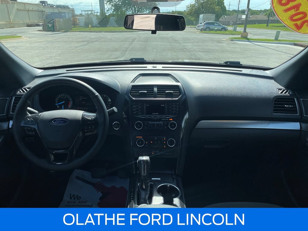 Certified 2018 Ford Explorer XLT AWD/4WD image 14