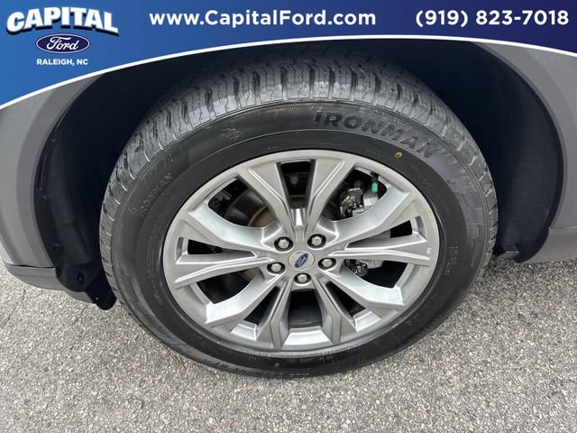 Certified 2023 Ford Explorer XLT w/ Equipment Group 202A AWD/4WD image 13
