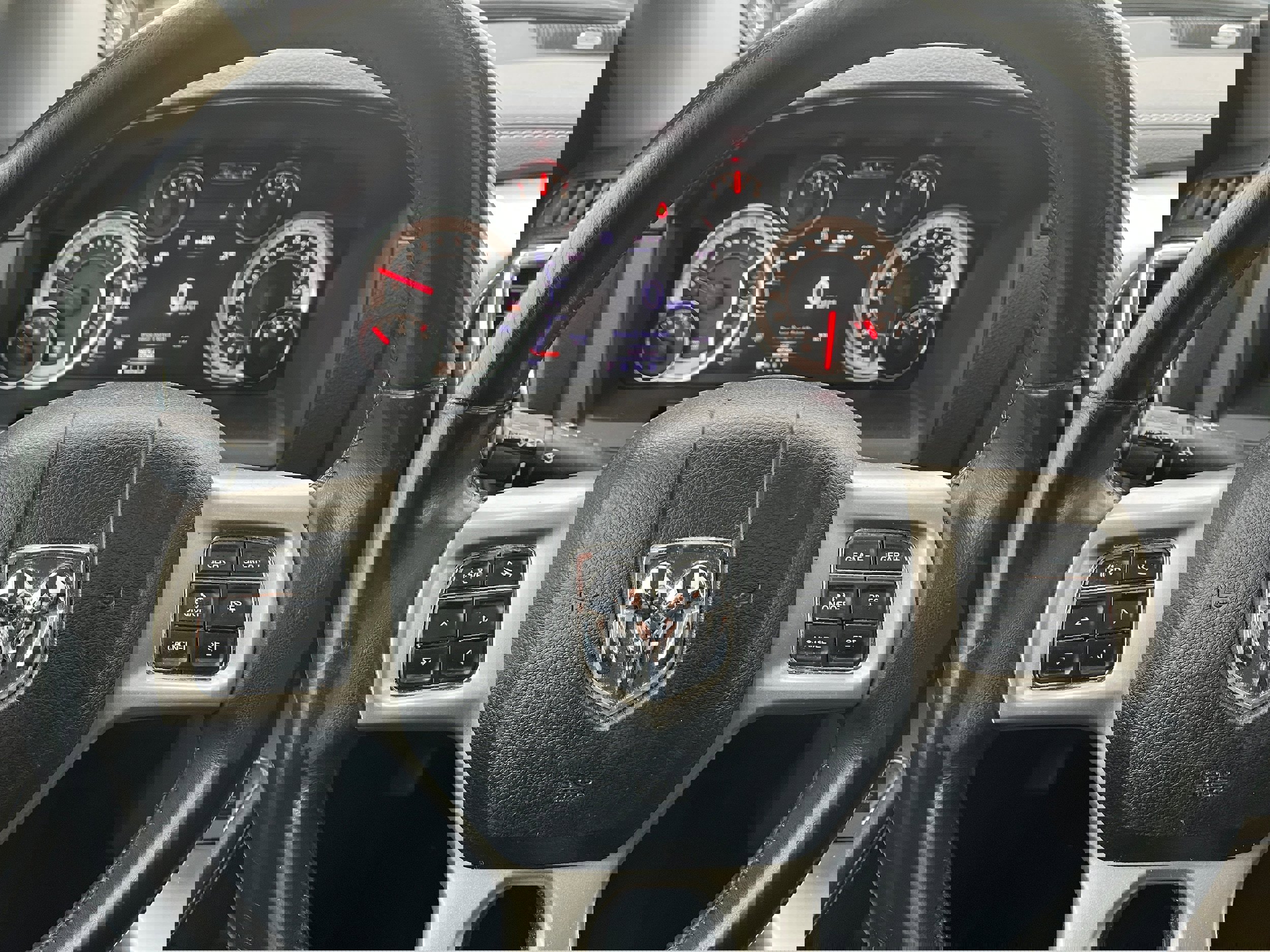 Used 2017 RAM 1500 Laramie w/ Convenience Group image 20