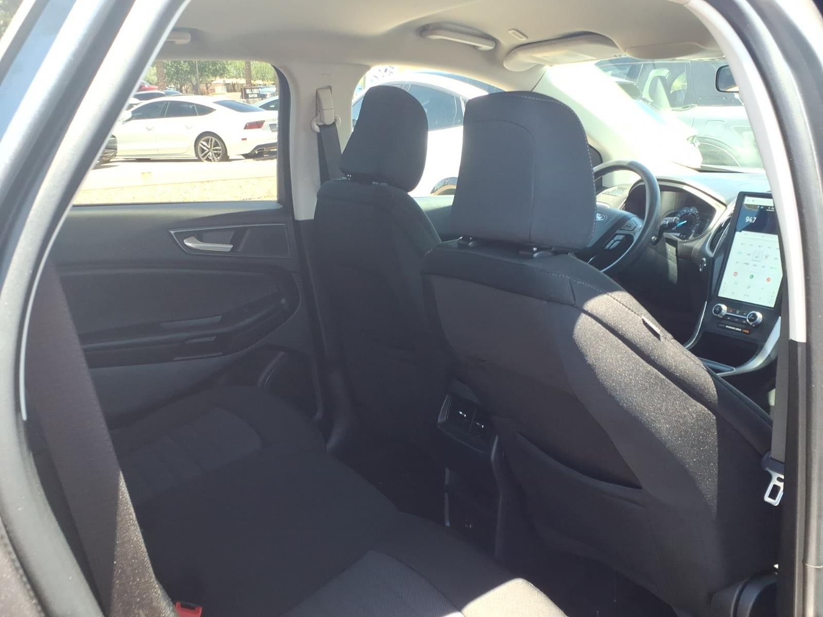 Certified 2022 Ford Edge SE w/ Black Appearance Package AWD/4WD image 13