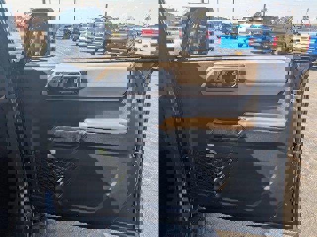 Certified 2023 Ford Bronco Wildtrak image 33