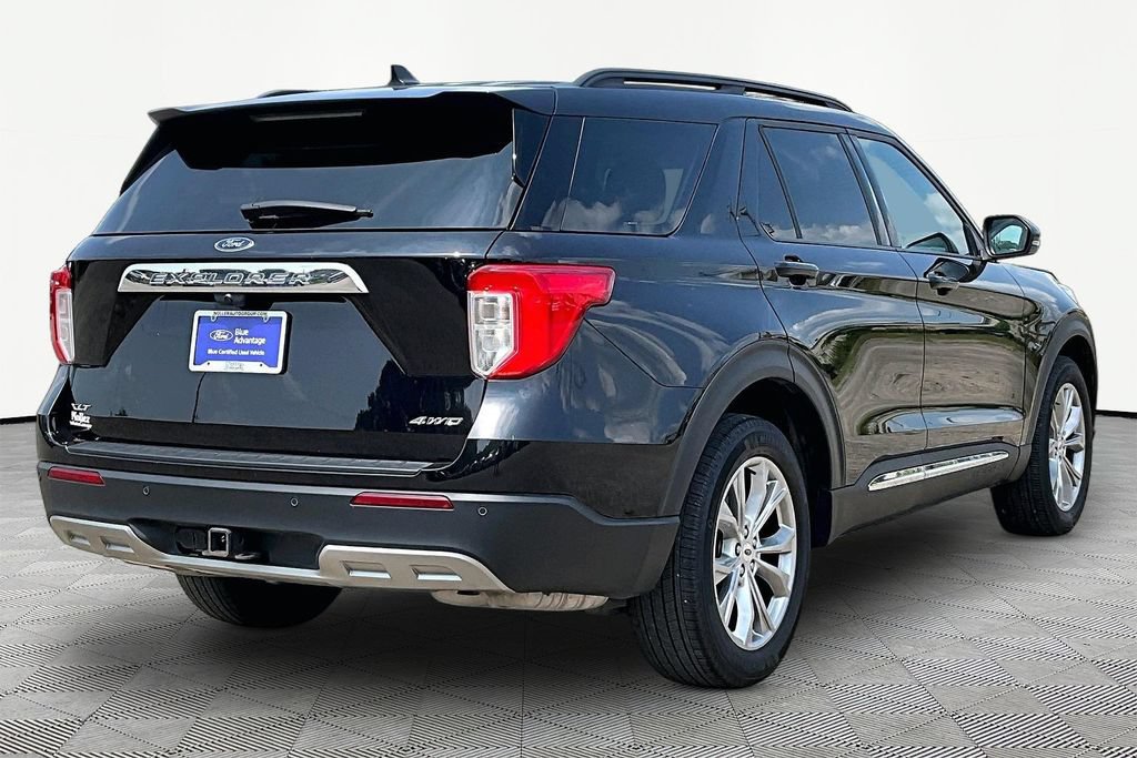 Certified 2024 Ford Explorer XLT w/ Equipment Group 202A AWD/4WD image 2