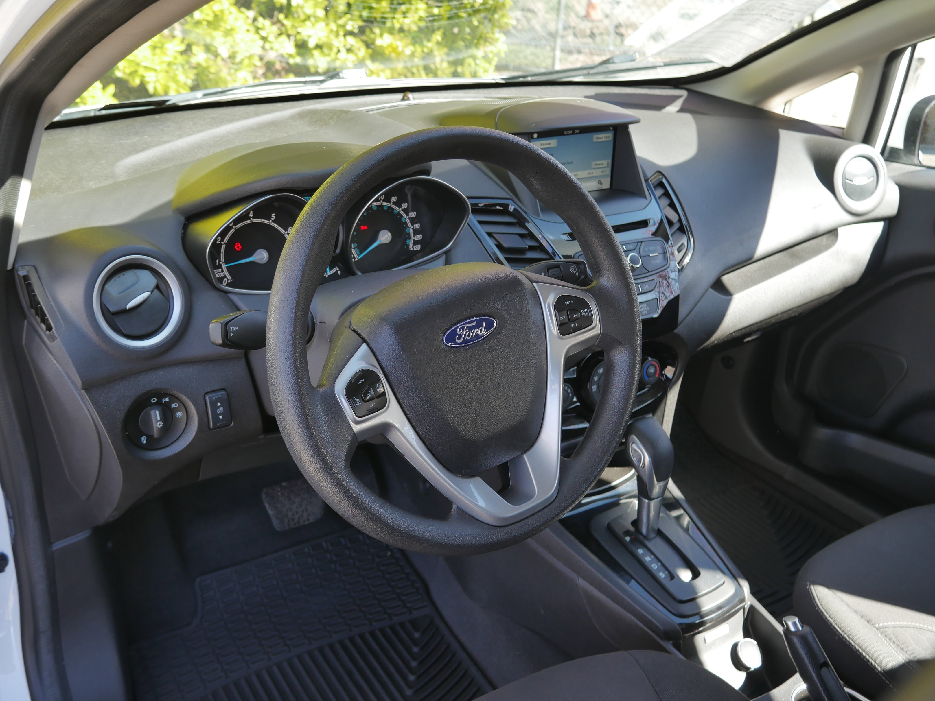 Certified 2019 Ford Fiesta SE w/ Equipment Group 201A FWD image 4