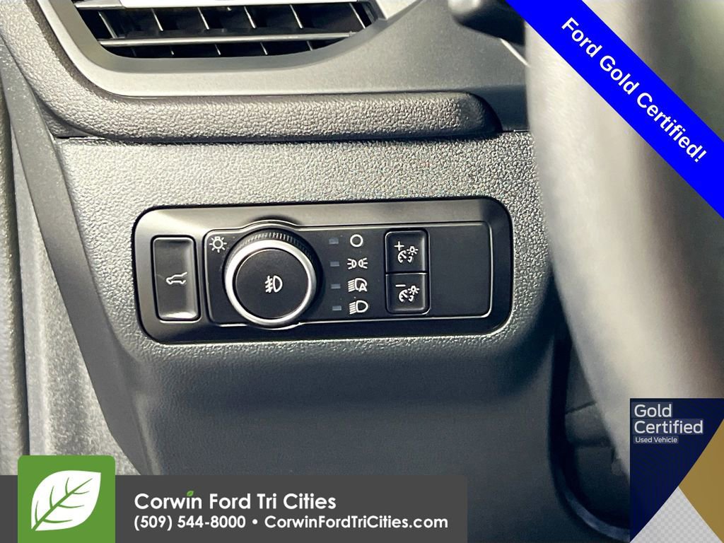 Certified 2025 Ford Escape Platinum image 20