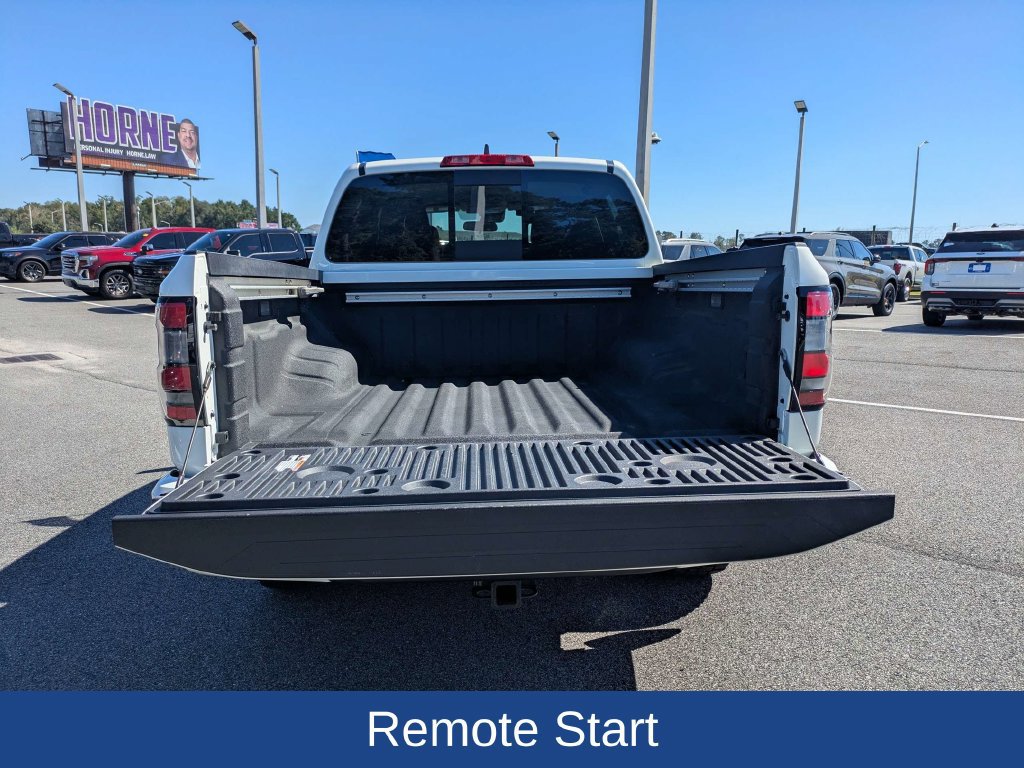 Used 2025 Nissan Frontier SV w/ SV Convenience Package AWD/4WD image 6