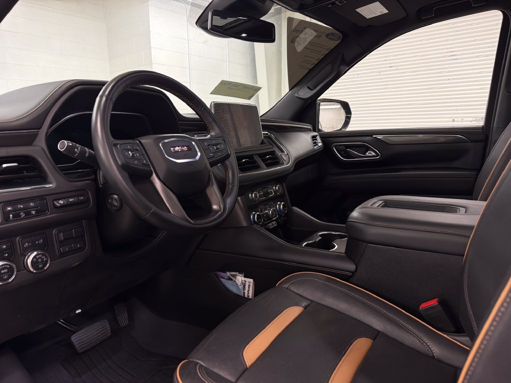 Used 2023 GMC Yukon AT4 w/ AT4 Premium Plus Package AWD/4WD image 6