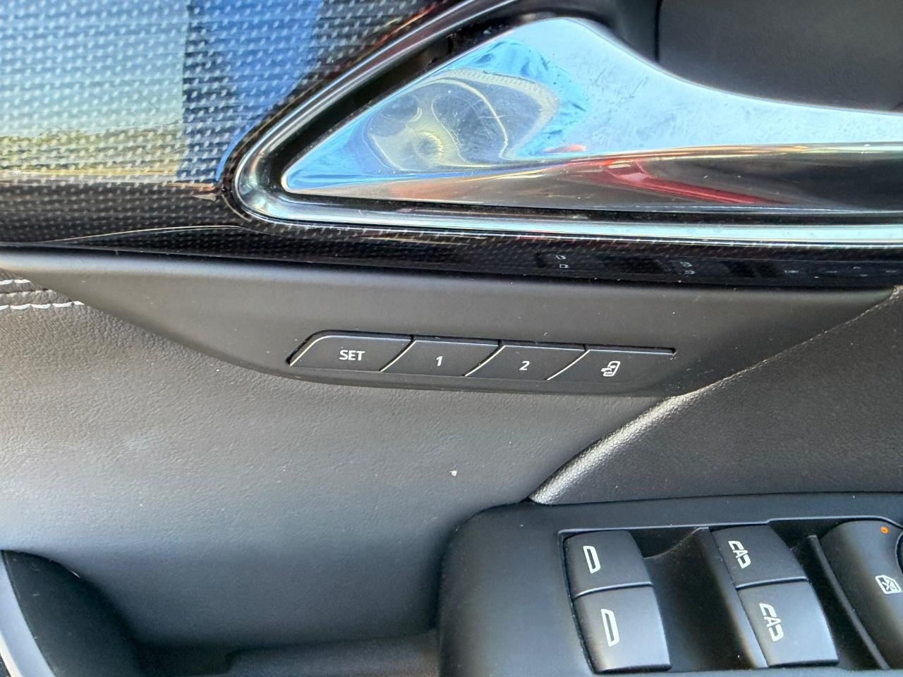 Used 2023 Buick Envision Essence FWD image 20