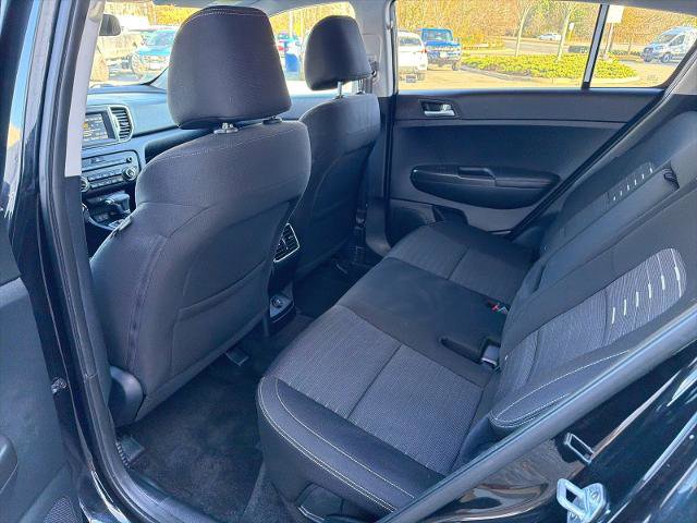 Used 2018 Kia Sportage LX w/ LX Technology Package image 28