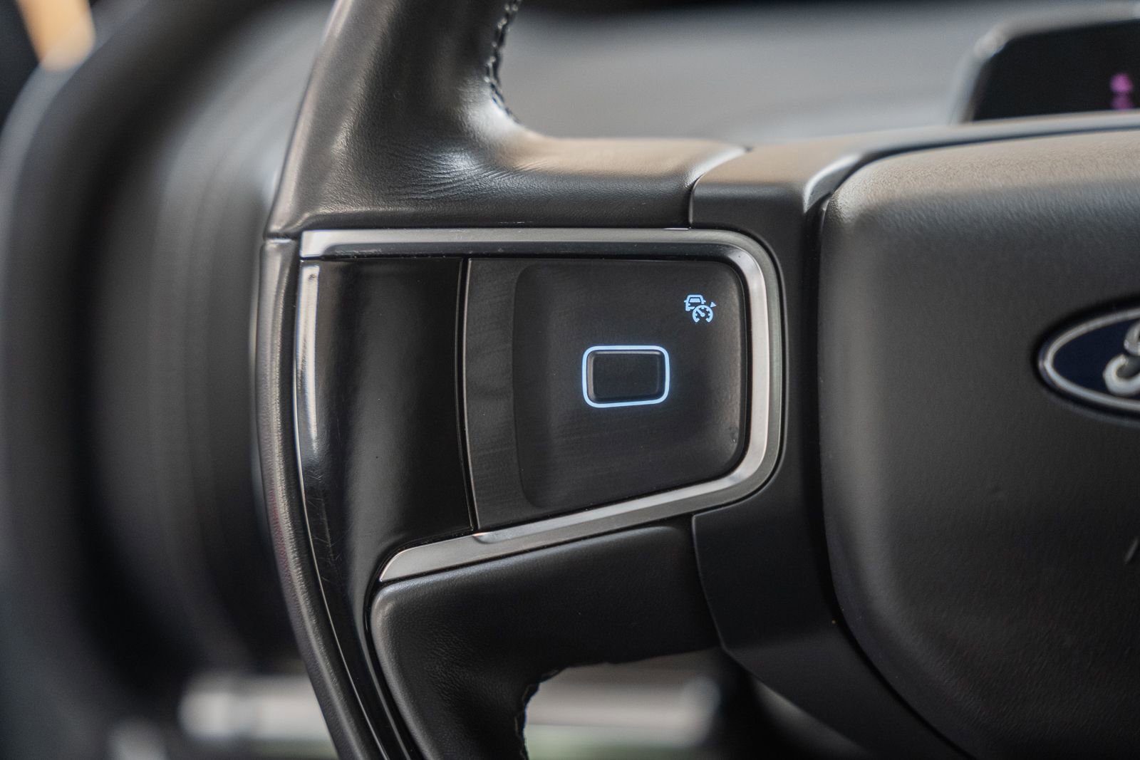 Certified 2025 Ford Expedition Max Platinum image 45