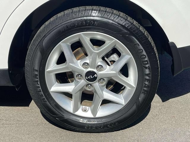 Used 2023 Kia Soul S FWD image 11