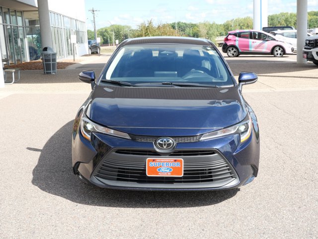 Used 2025 Toyota Corolla LE FWD image 2